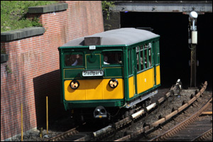 T6 220